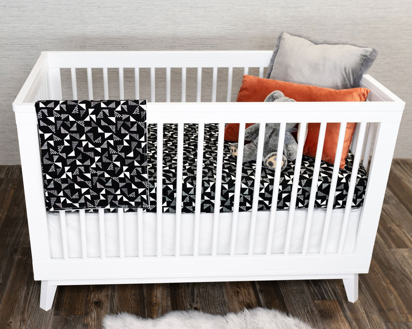 Pinwheels Crib Bedding Set